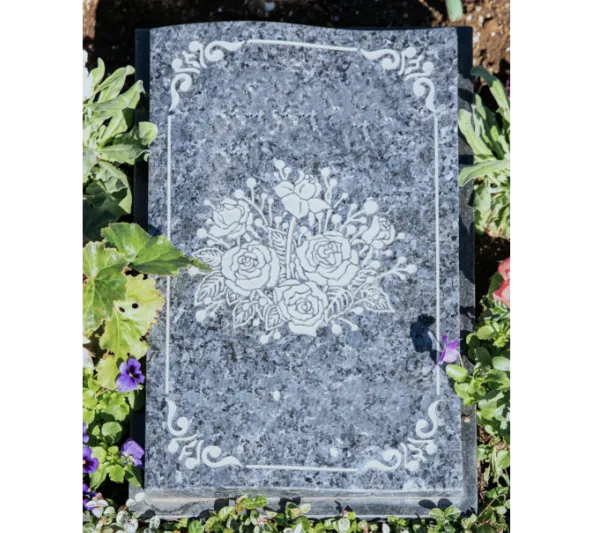 墓石型永代供養墓の想の写真