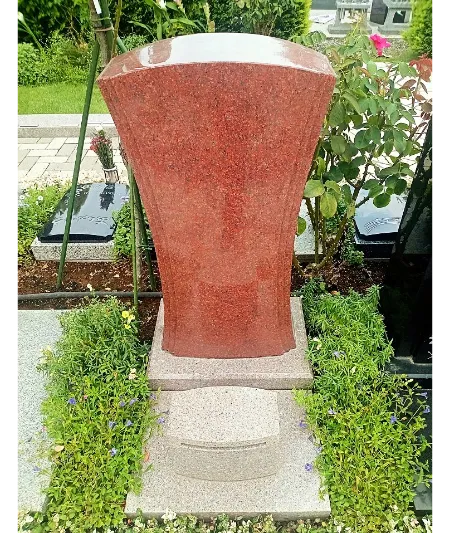 墓石型永代供養墓 悠 の写真